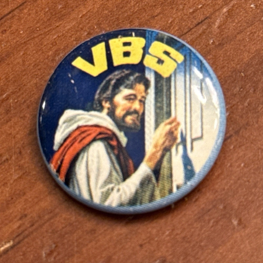 VBS Vacation Bible School Small Vintage Pinback Button Pin Round Circle Church